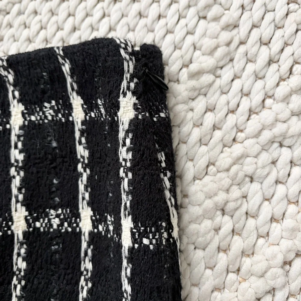 TORY BURCH Marisol Tweed Black & White Mini Skirt w/ Fringe Womens Size 6 EUC